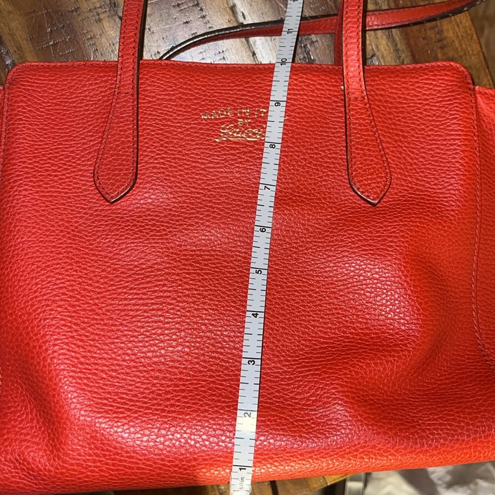 Gucci Leather Swing Tote Red vintage and was loved but in great condition. - Picture 10 of 12